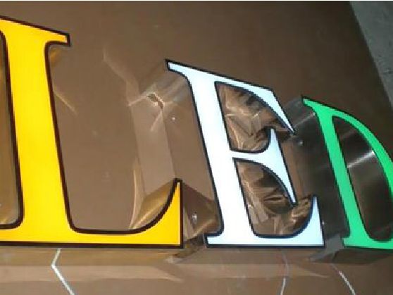 永城介绍LED招牌的基础知识。
