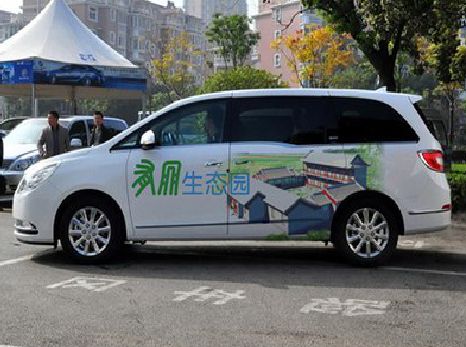 永城户外车贴喷绘如何保持效果?